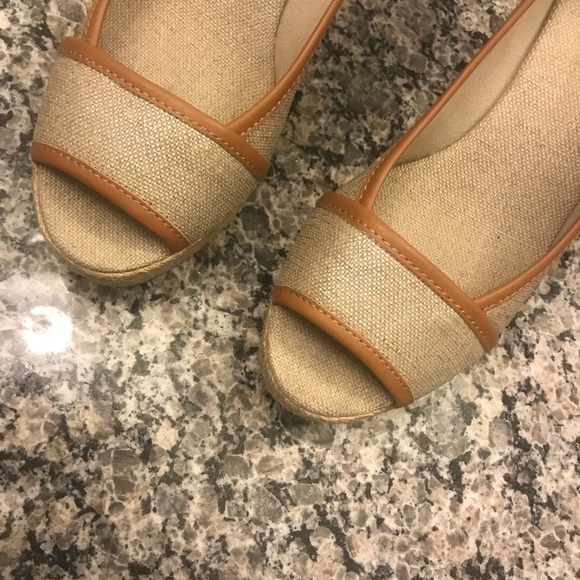 New Tory Burch Majorca Canvas Wedge size 9 = 39 - Picture 5 of 8